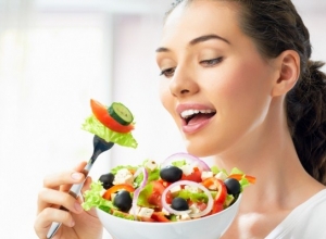 Ăn gì để tăng huyết áp? Chế độ ăn tốt nhất giúp ổn định huyết áp